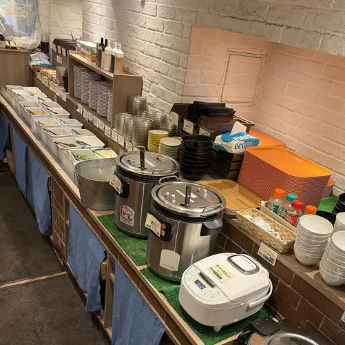 工作日午餐特惠！2480日元即可享用30道菜的自助餐（限时90分钟）