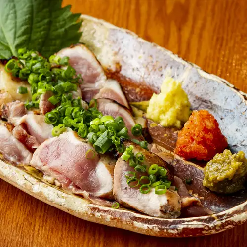 两种鸡肉刺身拼盘