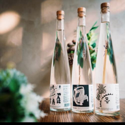 クラフトジンやカクテルも充実の一軒