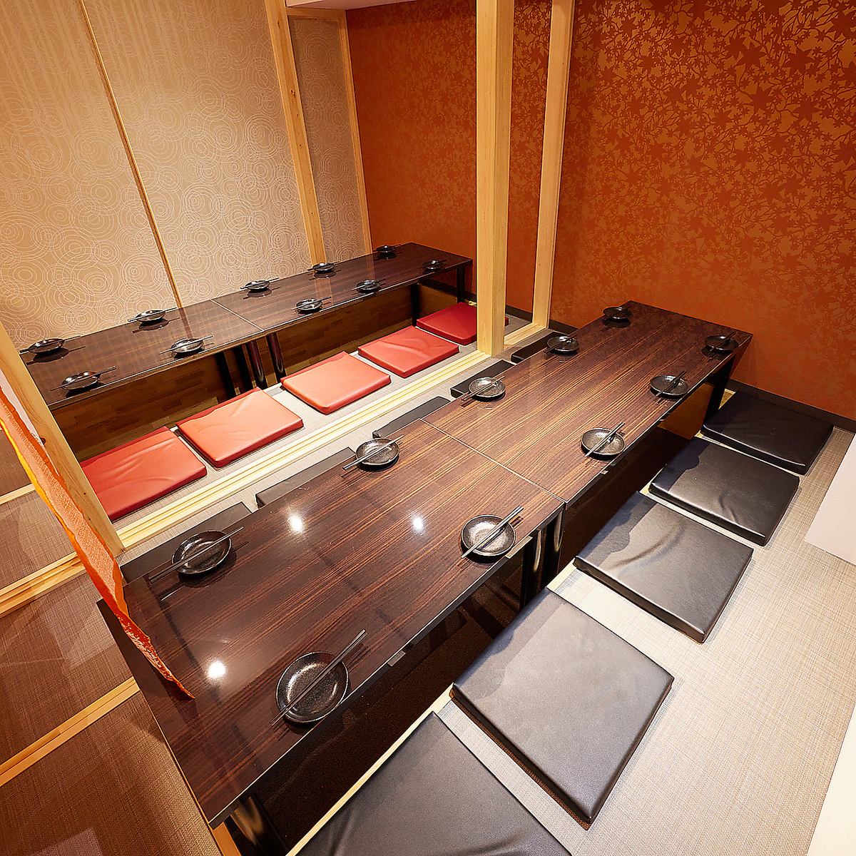 All rooms are equipped with private rooms! 2 seats ~ table seats, sofa seats, couple seats, etc.