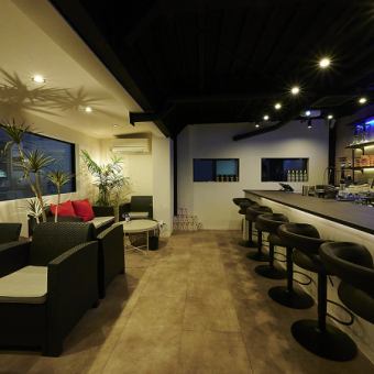 当店は貸切も可能！特別なイベントや集まりにもぴったりで、大切な人たちと過ごすひとときを、プライベート感のあるおしゃれな空間でお楽しみいただけます。