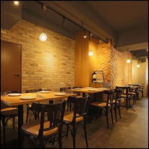 The interior of the store is stylish and calm.Lunch is also very popular, so please come and try it out!