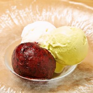 Assorted gelato (3 types)