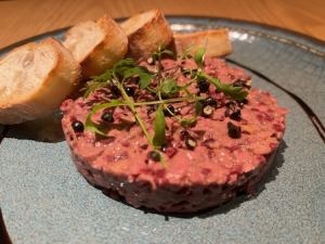 "Venison tartare" shipped directly from Fukue Island in Nagasaki Prefecture