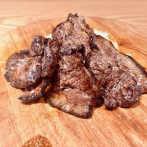 仔羊もも肉の薪焼き　１００g