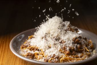 THE LODGE Wagyu beef meat sauce spaghetti