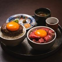 ミートアルフの看板商品の選べるミニ丼セット！