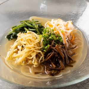 Namul cold noodles