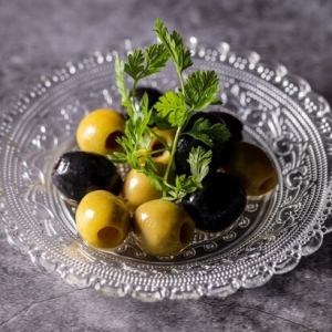 オリーブ2種盛り