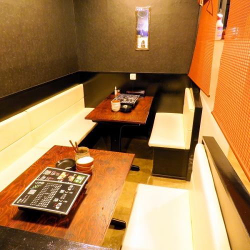 Semi-private room table seats and tatami mat seats for large groups are available♪