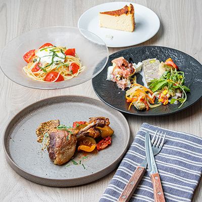 【カジュアルランチコース】鴨もも肉のコンフィや、人気No.1バスクチーズケーキなど全7品