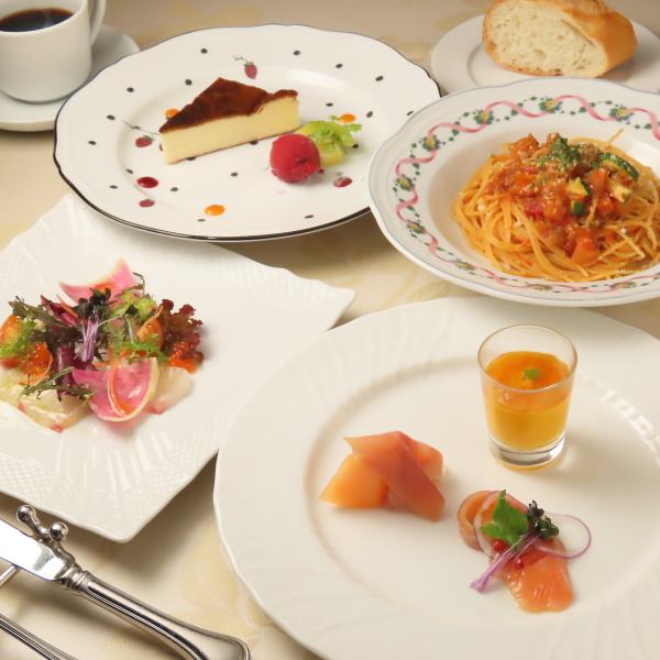 【晚餐普通套餐】包括开胃菜和意大利面在内的5道菜+餐后咖啡厅2,800日元