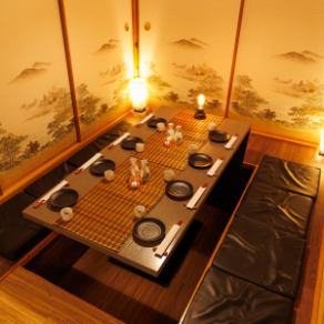 This is a large private room for 40 people at the Izakaya Totoriko Shinjuku store.Since it is a digging kotatsu seat, you can stretch your legs and relax.Banquets for large groups can also be reserved! Up to 100 people can be reserved.Please feel free to contact us by phone regarding your budget and number of people.