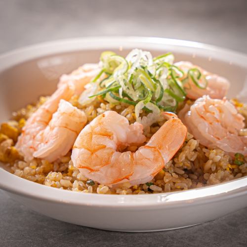 Enjoy a variety of fried rice dishes! Carefully selected rice and ingredients