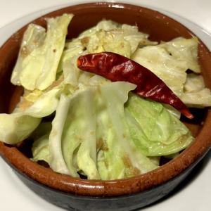 Hot anchovy cabbage