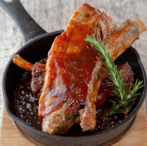 Pork spare ribs with BBQ sauce