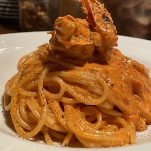 Red shrimp tomato cream pasta