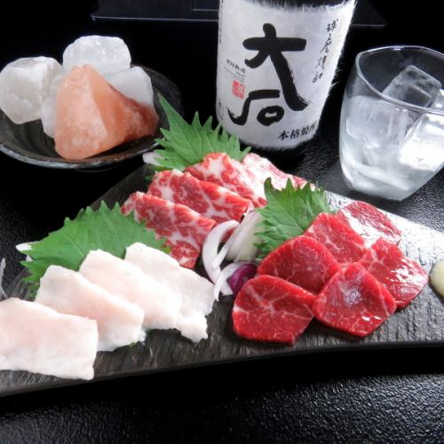 鮮度抜群、特上馬刺し！