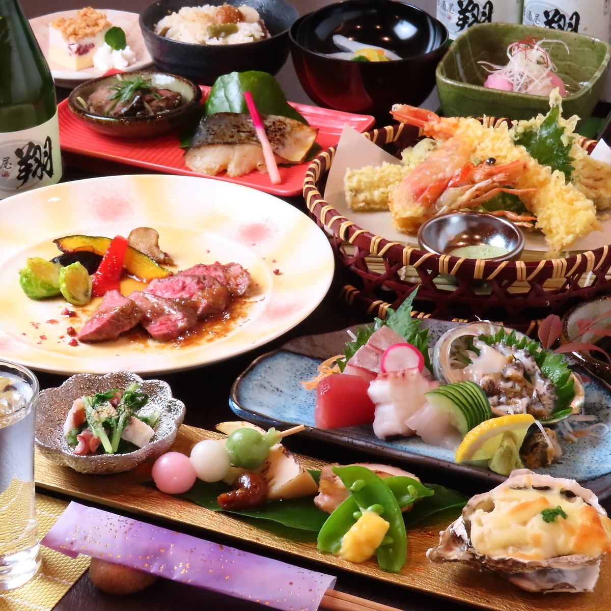 馬刺しや郷土料理を始め、和を彩る逸品と銘酒の数々を個室でお楽しみいただけます。