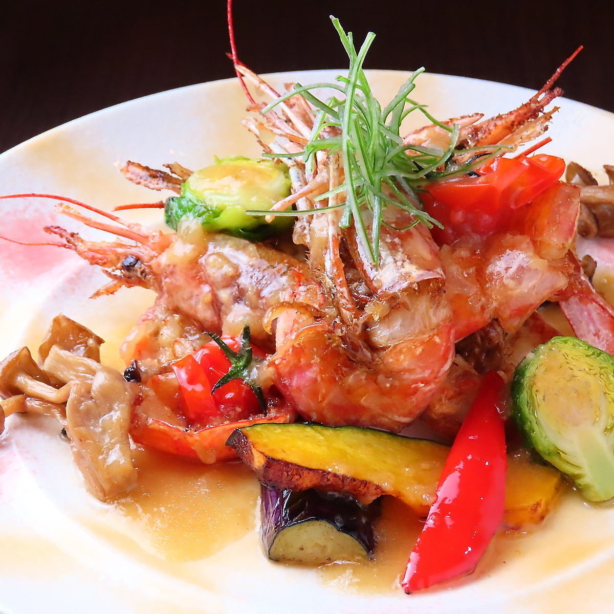 A modern Japanese izakaya restaurant has opened on the second floor of Nishiginza Street.