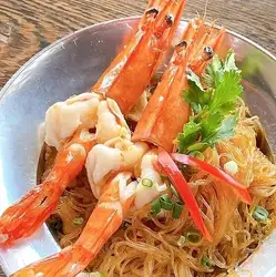 酱油蒸粉丝配虾仁