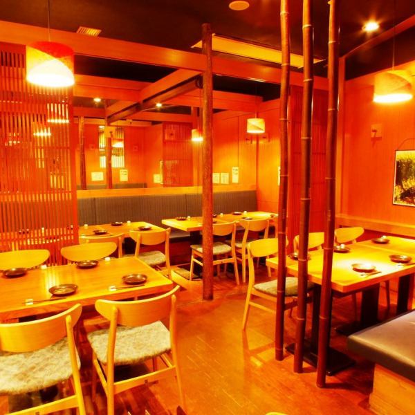 和情緒あふれる店内を貸切で！くつろげる雰囲気で大人数のご宴会にもご利用頂けます。歓送迎会・同窓会・二次会など各種ご宴会ご相談下さい！料理内容・料金調整させていただきます。新橋で貸切宴会できる居酒屋をお探しなら、清流庵をぜひご利用ください。