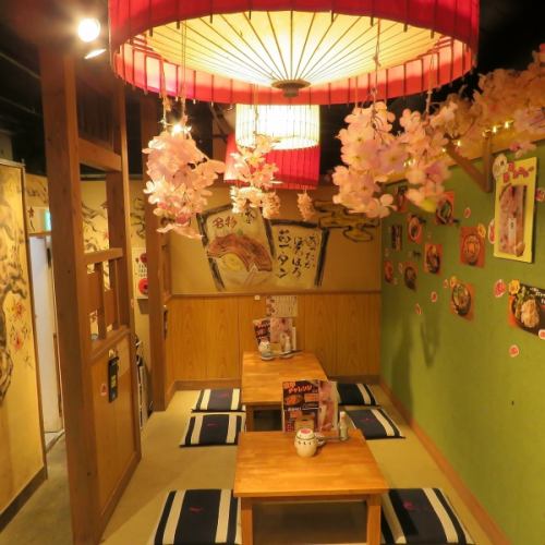<p>Tatami seating available!! Enjoy a relaxing and blissful time with your friends♪ If you are looking for a year-end or New Year&#39;s party, welcome or farewell party, or any other type of party in Jiyugaoka, come to Iroha Jiyugaoka, a beef tongue specialty izakaya☆We also offer great value all-you-can-drink courses and limited-time events♪ Enjoy a delicacy that can only be tasted at a beef tongue specialty restaurant♪</p>