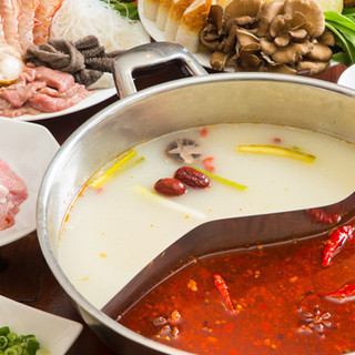 ◆Hot pot course◆All 3 dishes 2920 yen (tax included)