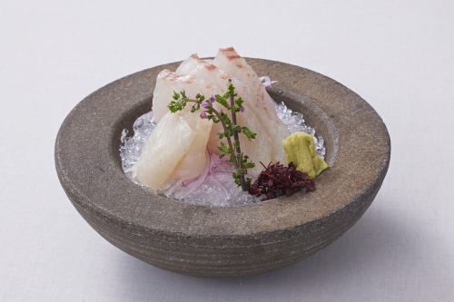 愛媛県産　八十八鯛のお造り