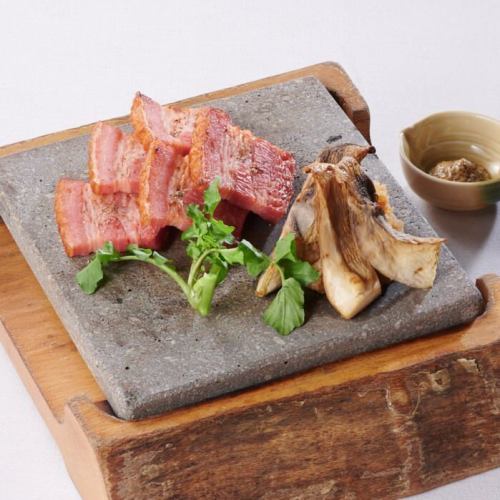 以简约的方式享受每个季节的香气和味道。