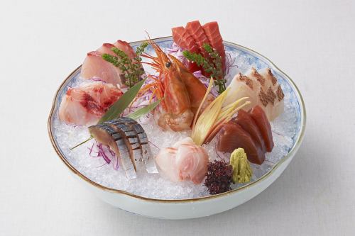 本日のお刺身盛り合わせ