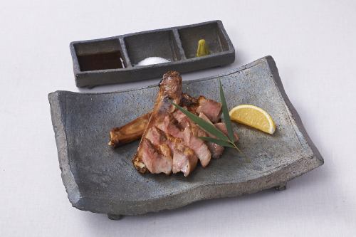 豚スペアリブの炙り焼き