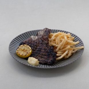 Lボーンステーキ 300g/フライドポテト・グリルドレモン