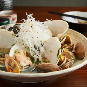 Steamed clams and Asari raw seaweed