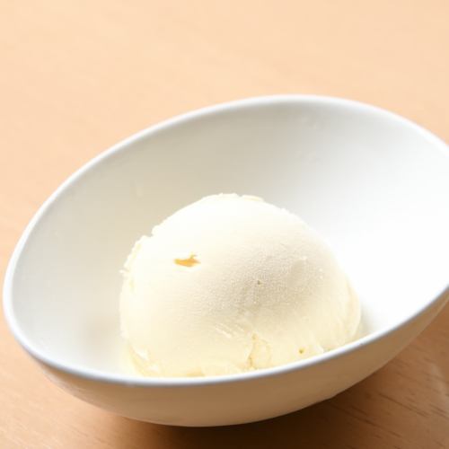 "Kiwami" vanilla ice cream