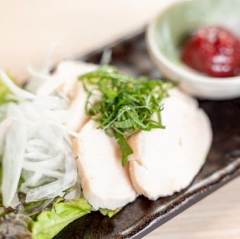 鶏むね肉の梅肉添え