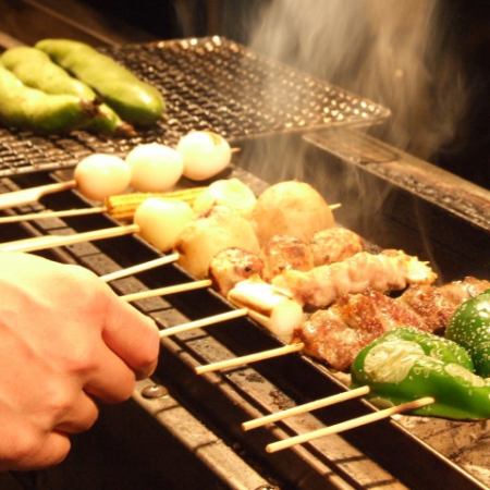 Yakitori grilled over binchotan charcoal is exquisite! Crispy on the outside and juicy on the inside!!