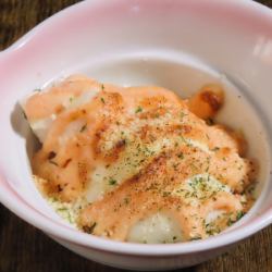 炙りチーズ明太マヨソースのポテサラ