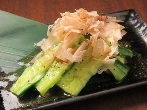 Tataki of cucumber