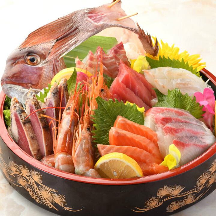 おかげ家名物の桶盛りや本マグロなど鮮度抜群で提供致します！