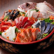 [Okageya specialty! Large catch served in a bucket]