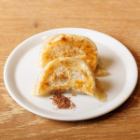 毎日手包みの焼餃子 2個