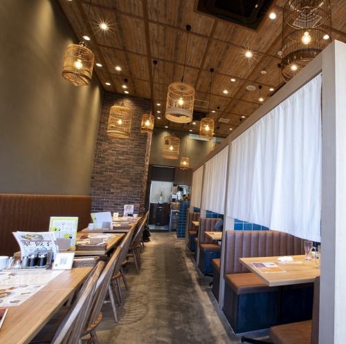 ベビーカーok広々店内！