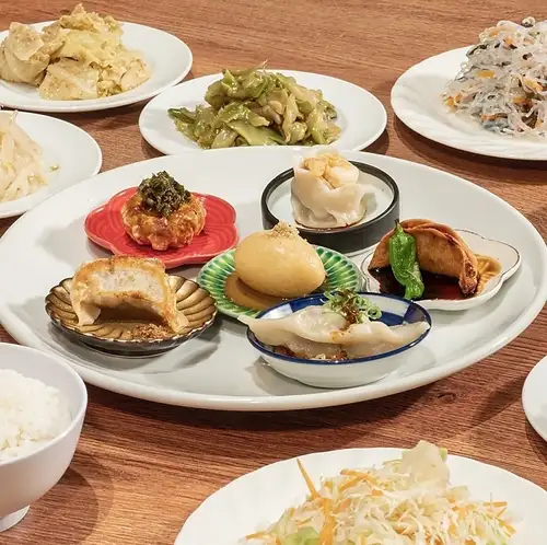 6種の餃子食べ比べ
