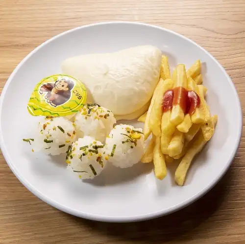 手掴みで食べられるお子様ランチ