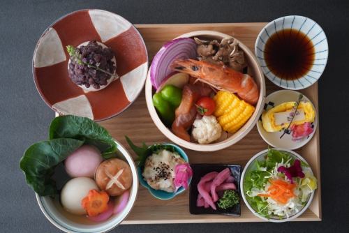 Zoni steamed basket steamed set meal using seasonal vegetables recommended for lunch