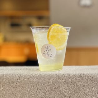 Homemade lemon squash