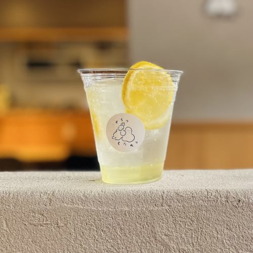 Homemade lemon squash