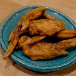 名物！！いちびり手羽先