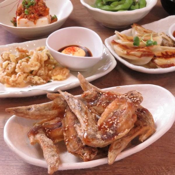 夜は居酒屋メニューをリーズナブルな価格で提供！気軽に立ち寄れるおつまみもご提供しております♪